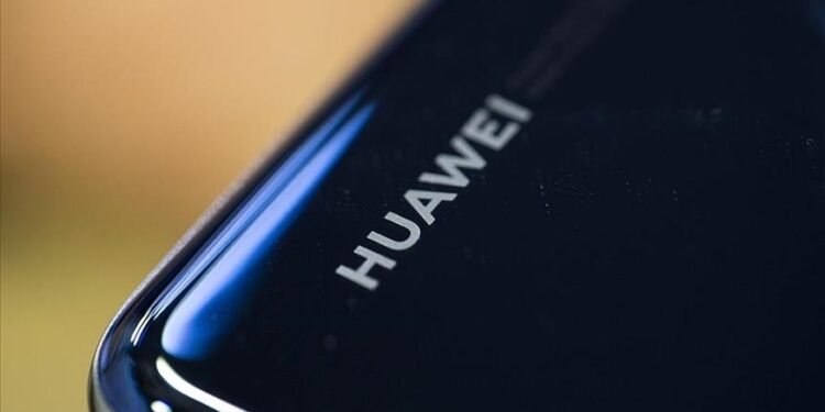 Huawei, 90 milyon insanı internetle buluşturduğunu duyurdu