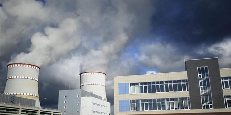 “Paris Anlaşması’ndaki yaptırımsızlık emisyon hedeflerine ulaşmayı engelliyor”