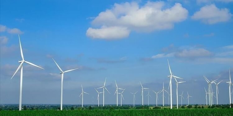 Bakan Bayraktar Türkiye’nin Rüzgar Enerjisi Potansiyelini Değerlendirdi