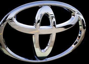 Toyota, 580 Bin Aracını Park Freni ve Ön Cam Arızası Nedeniyele Geri Çağırdı