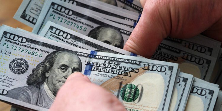 Dolar/TL Haftaya Yükselişle Başladı