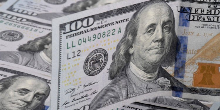 Dolar/TL Yeni Haftaya Yatay Başladı