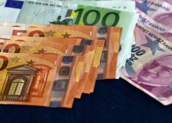 Euro/TL İlk Kez 32 Lirayı Gördü