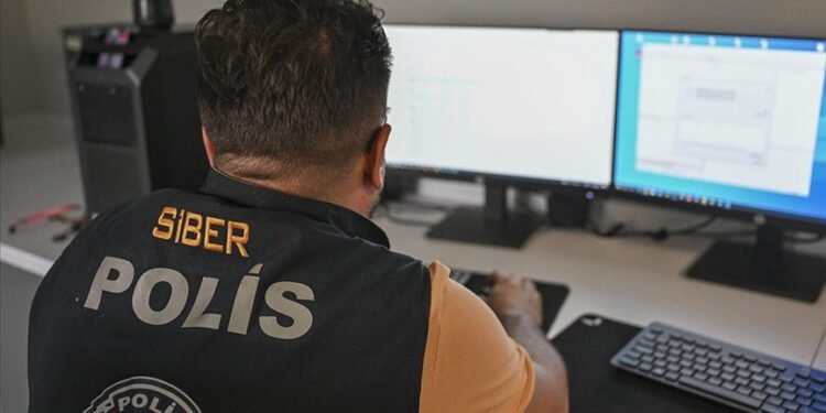 Siber Suçların Maliyetinin Bu Yıl 8 Trilyon Doları Aşması Bekleniyor