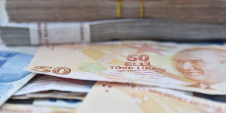 Türk-İş, Ücret Gelirlerinde Vegi Yüküne Dikkat Çekiyor