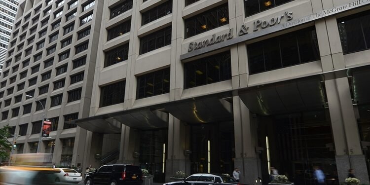 Türkiye Ekonomisi, Standard & Poor’s Tarafından “Pozitif” Değerlendirildi