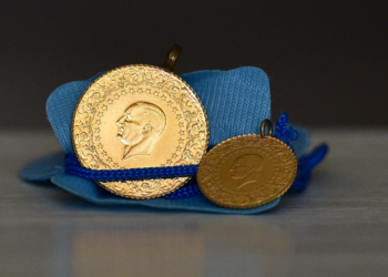 Altın Fiyatlarında Düşüş Yaşanıyor