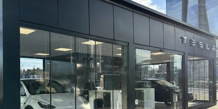 Tesla, Türkiye’deki İlk Fiziki Mağazasını Ankara’da Açtı