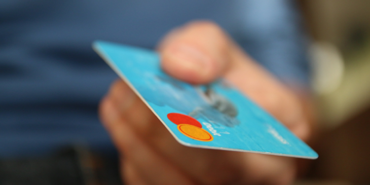 3 Kamu Bankasından Kredi ve Banka Kartları için Komisyon İndirimi Kararı