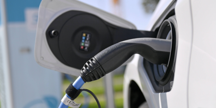 AB’de Elektrikli Otomobil Satışları Dizeli Geride Bıraktı