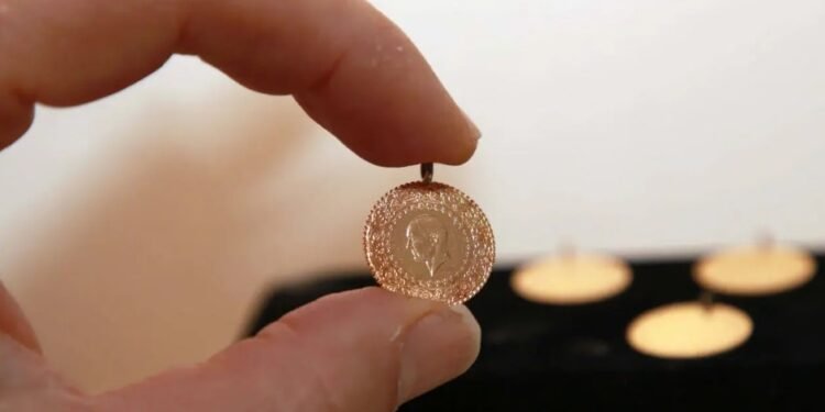 Gram Altın Rekor Kırdı: 2.048 Türk Lirası