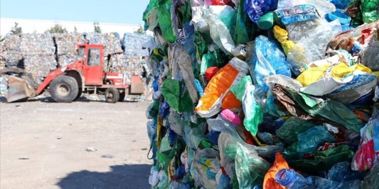 AB, Plastik İhracatını Yasaklıyor