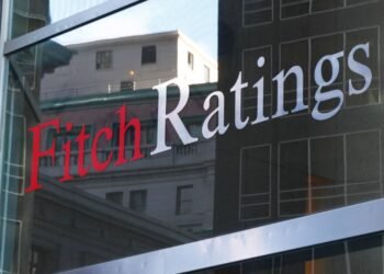 Fitch, Türkiye’nin Kredi Notunu Yükseltti