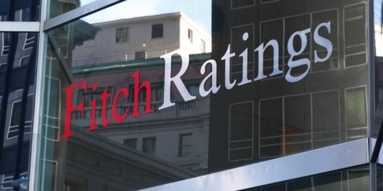 Fitch, Türkiye’nin Kredi Notunu Yükseltti