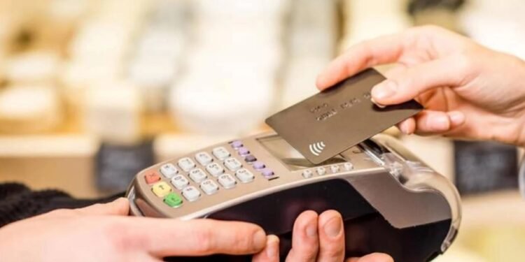 Kredi Kartı İşlemleri 324 Milyonu Aştı