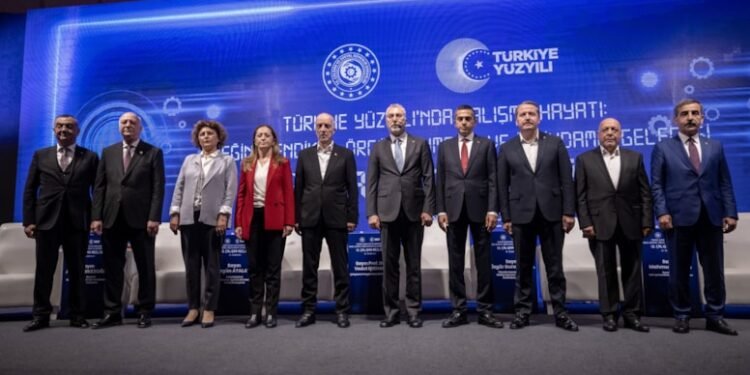 13. Çalışma Meclisi İş Hayatının Geleceğini Konuştu