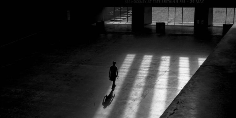 Kibir Kalbi Katılaştırır, Beyni Bulanıklaştırır