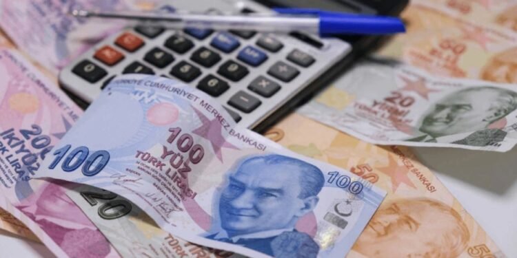 Tüketici Borçları ve Kredi Kartı Harcamaları Rekor Seviyede