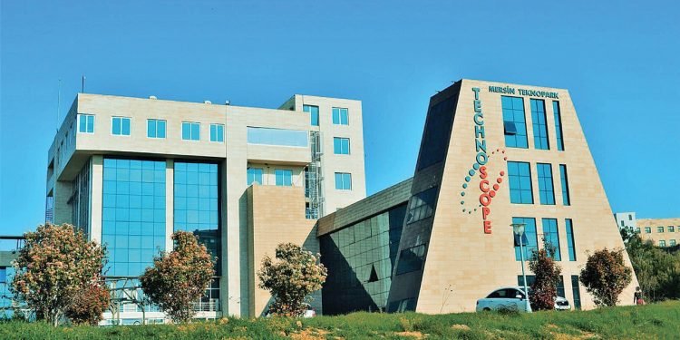 My Tech Enerji’nin Yenilikçi Otonom Panel Yıkama Robotu: MyRobi