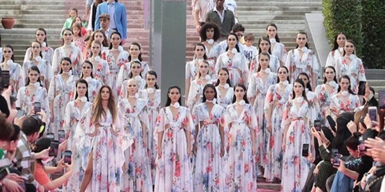 Dosso Dossi Fashion Show: Yeni Sezon Ürünler Tanıtıldı