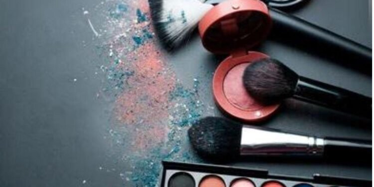 Esas Private Equity, Flormar’ı Satın Aldı