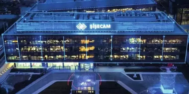 Şişecam’dan Ukrayna’ya Yatırım Kararı ve Savaşın Sponsorları Listesine Alınması