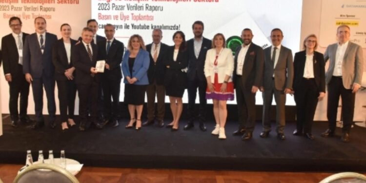 TÜBİSAD 2023 Raporu: Türkiye’nin Bilgi ve İletişim Teknolojileri Sektörü Büyüyor