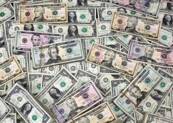 Hazine Eurobond İhraç Ederek Borçlanma Maliyetlerini Düşürüyor