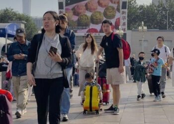 Çin’de Altın Hafta Tatilinde Harcamalar Düşüş Gösterdi