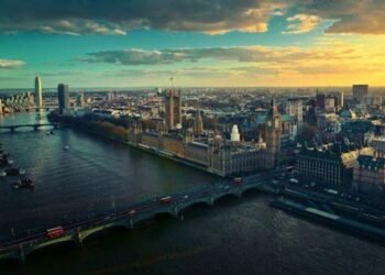 İngiltere’de Enflasyon Düşüşü ve Faiz İndirimleri