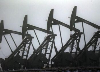 İran’ın İsrail’e Füze Saldırısı ve Petrol Fiyatlarındaki Artış