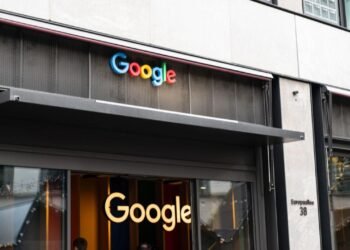 Microsoft, Google’ı Gizli Kampanya ile Suçladı