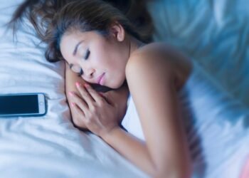 Uyku Öncesi Telefon Kullanımının Sağlık Üzerindeki Etkileri