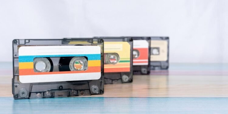 40 Yıl Süren Müzik Gizemi: FEX Grubunun Şarkısı