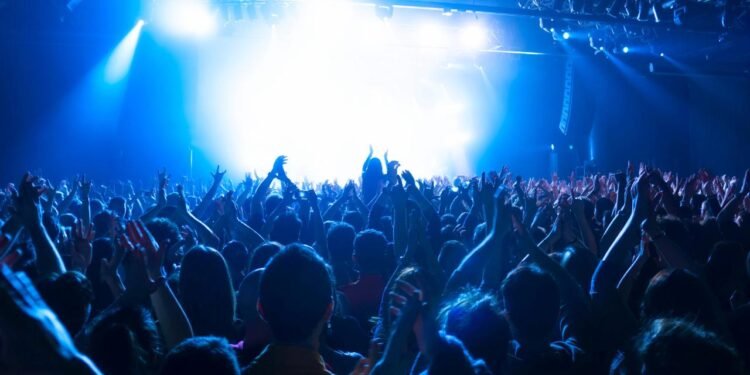 Gençlerde İşitme Kaybı Riski: Dünya Sağlık Örgütü Uyarıyor