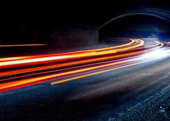 Işığın Köşelerden Bükülmesi: Yeni Bir Bilimsel Keşif