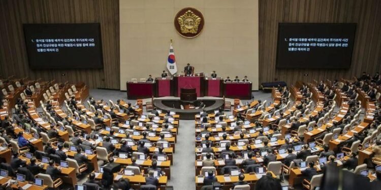 Güney Kore’de Yoon Suk Yeol’un Görevden Alınma Önergesi Reddedildi