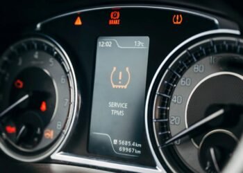 Lastik Basıncı Uyarı Işığının Önemi ve Dikkat Edilmesi Gerekenler