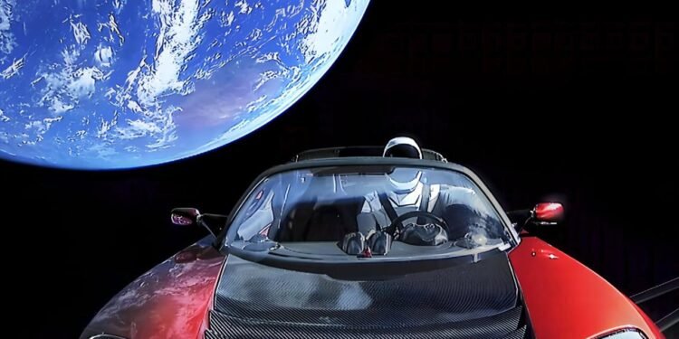 Elon Musk’ın Uzaya Gönderdiği Kırmızı Tesla ve Bilimsel Hata
