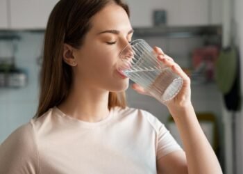 Su: Sağlığın Temel Taşı ve Faydaları