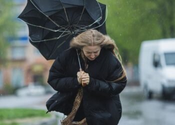 WASP-127b: Uzayda Eşsiz Rüzgarlar ve Neptün ile Karşılaştırması