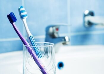 Diş Fırçalarınızı Tuvalet Yanında Saklamayın!