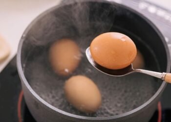Mükemmel Yumurta Haşlama Yöntemi: Periyodik Pişirme Tekniği