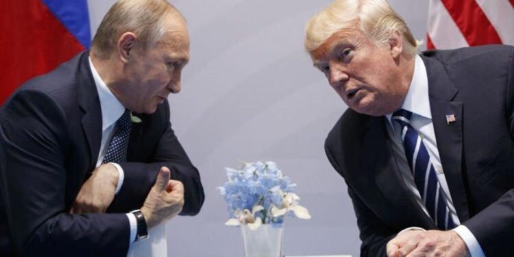 Putin ve Trump Arasındaki Tarihi Görüşme