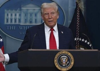 Trump ve Musk’tan Federal Çalışanlara Radikal İşten Çıkarma