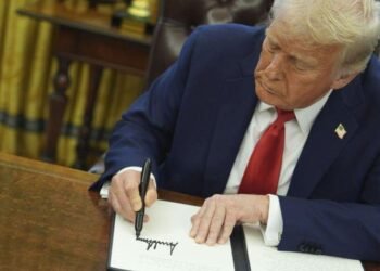 Trump’tan Çelik ve Alüminyum İthalatına Yüzde 25 Gümrük Vergisi