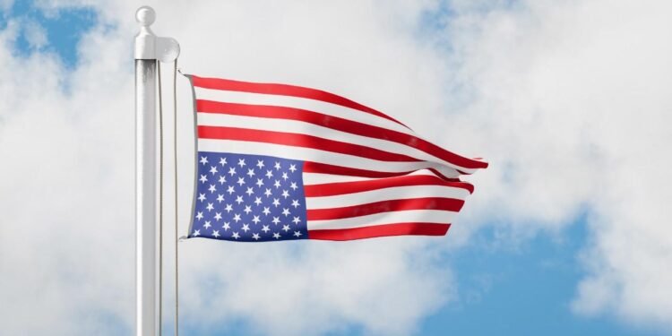 ABD’de Ters Asılan Bayraklar: Protesto ve Anlamı