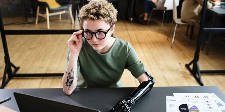 Ampute Bireyler için Sıcaklığa Duyarlı Yenilikçi Protez Kol