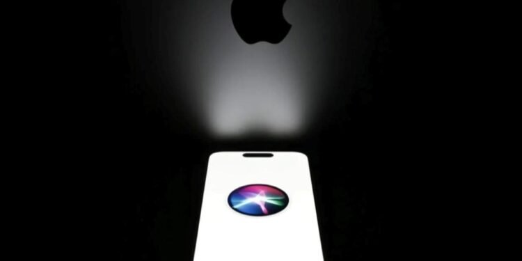 Apple, Siri’nin Güncellenmiş Versiyonunu Erteledi