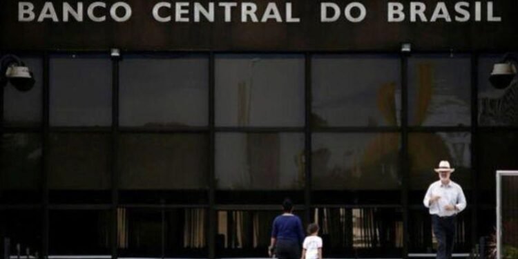 Brezilya Merkez Bankası Faiz Oranlarını %14,25’e Yükseltti